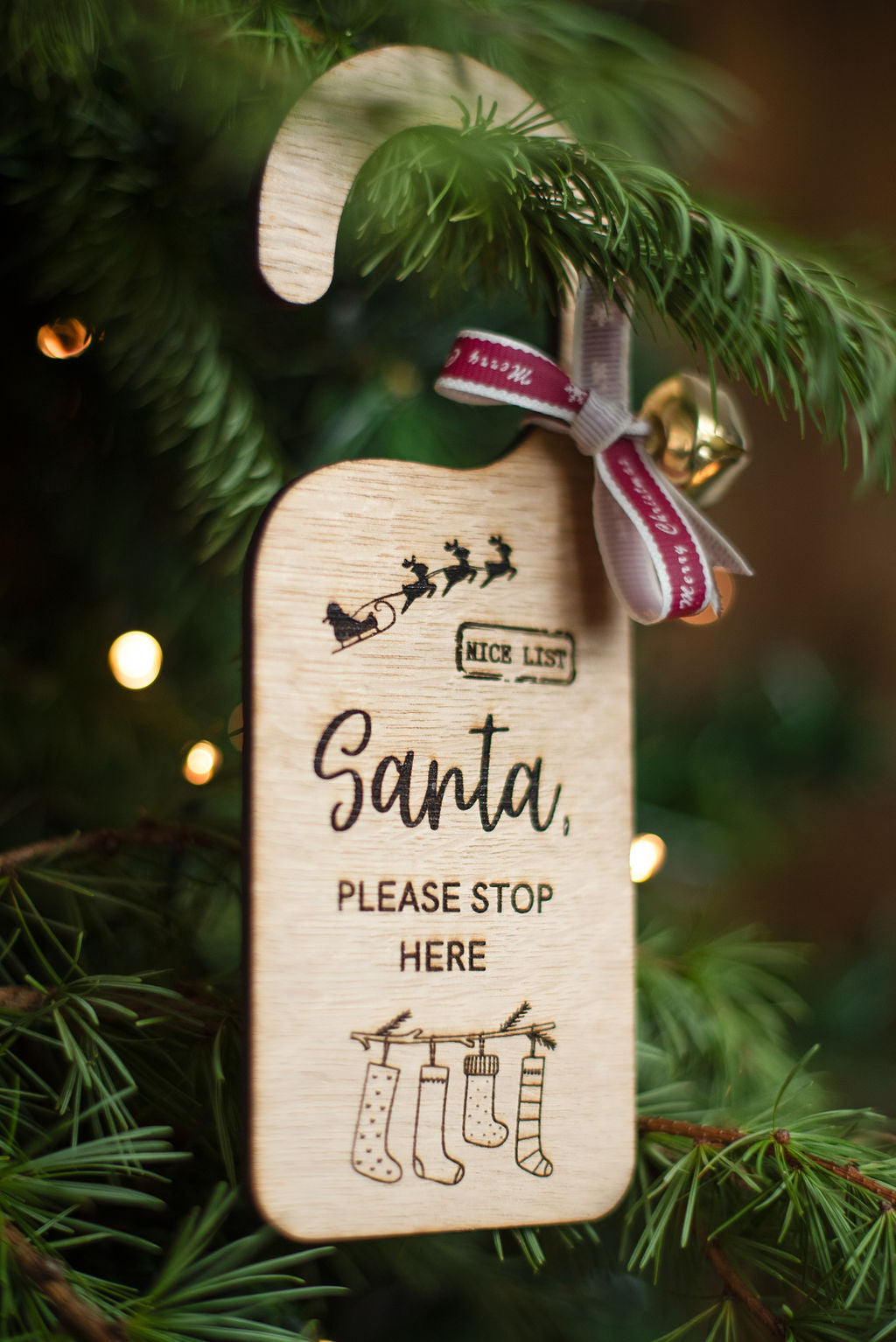 Santa please stop here door hanger